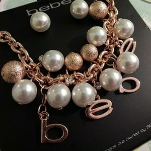 Bebe necklace and earrings - pearls